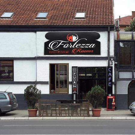 Fortezza Rooms Ni Екстериор снимка